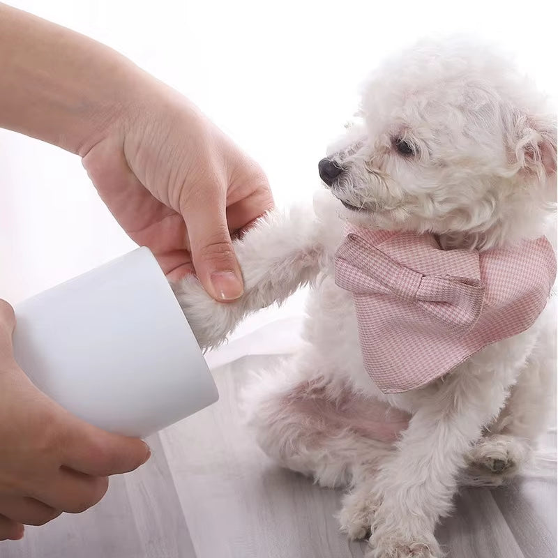 Pet Paw Cleaner Cup – Soft Silicone Foot Washer for Dogs & Cats